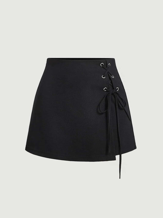 Solid skort with lace-up sides