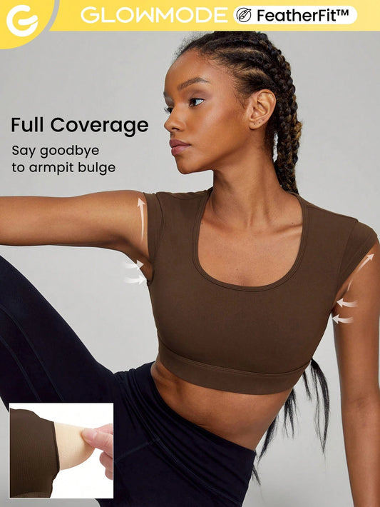 Cap sleeve active tank with a U-neck design, providing bulge control for the armpits. Offers light support for low-impact activities and is suitable for daily casual loungewear.