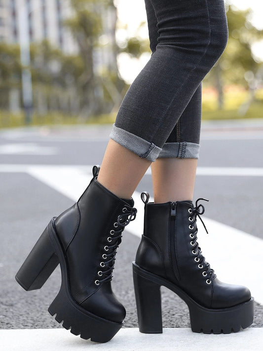Stylish Outdoor Combat Boots for Women, featuring a Minimalist Lace-Up Front and Chunky Heeled Design.
