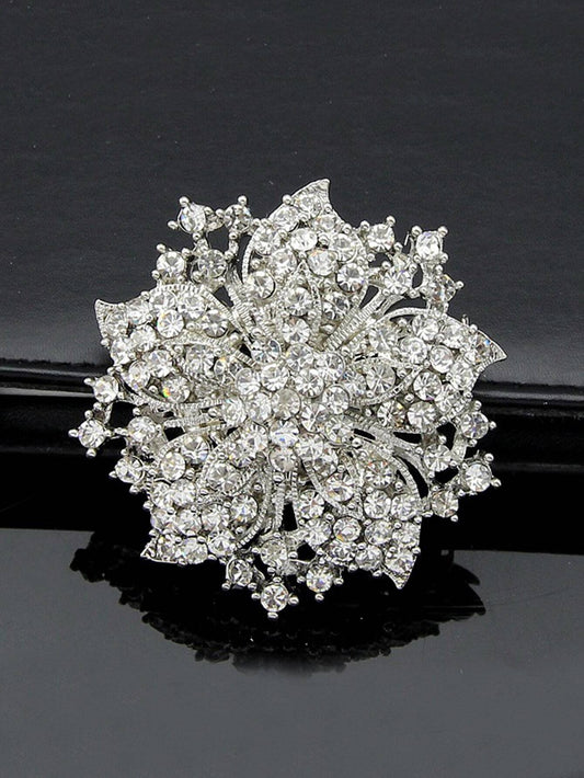 Luxury Flower and Rhinestone Decorated Brooch in European and American Style