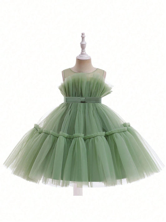 Sleeveless Solid Color Princess Dress for Tween Girls with Mesh, Bowknot, and Flower Appliqué.