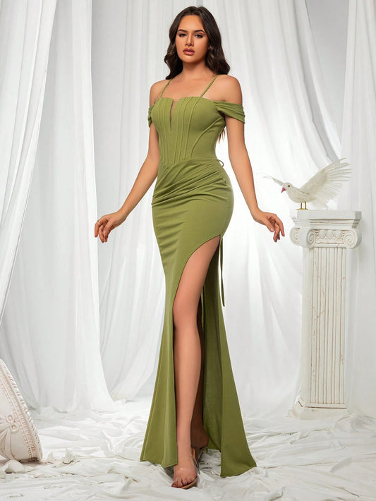Elegant Women's Evening Dress in Green with Off-Shoulder Design - Long Prom Gown.