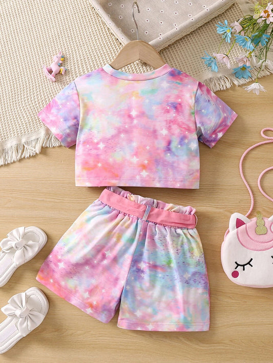 Set for young girls featuring a t-shirt with heart and rabbit print, paired with shorts.